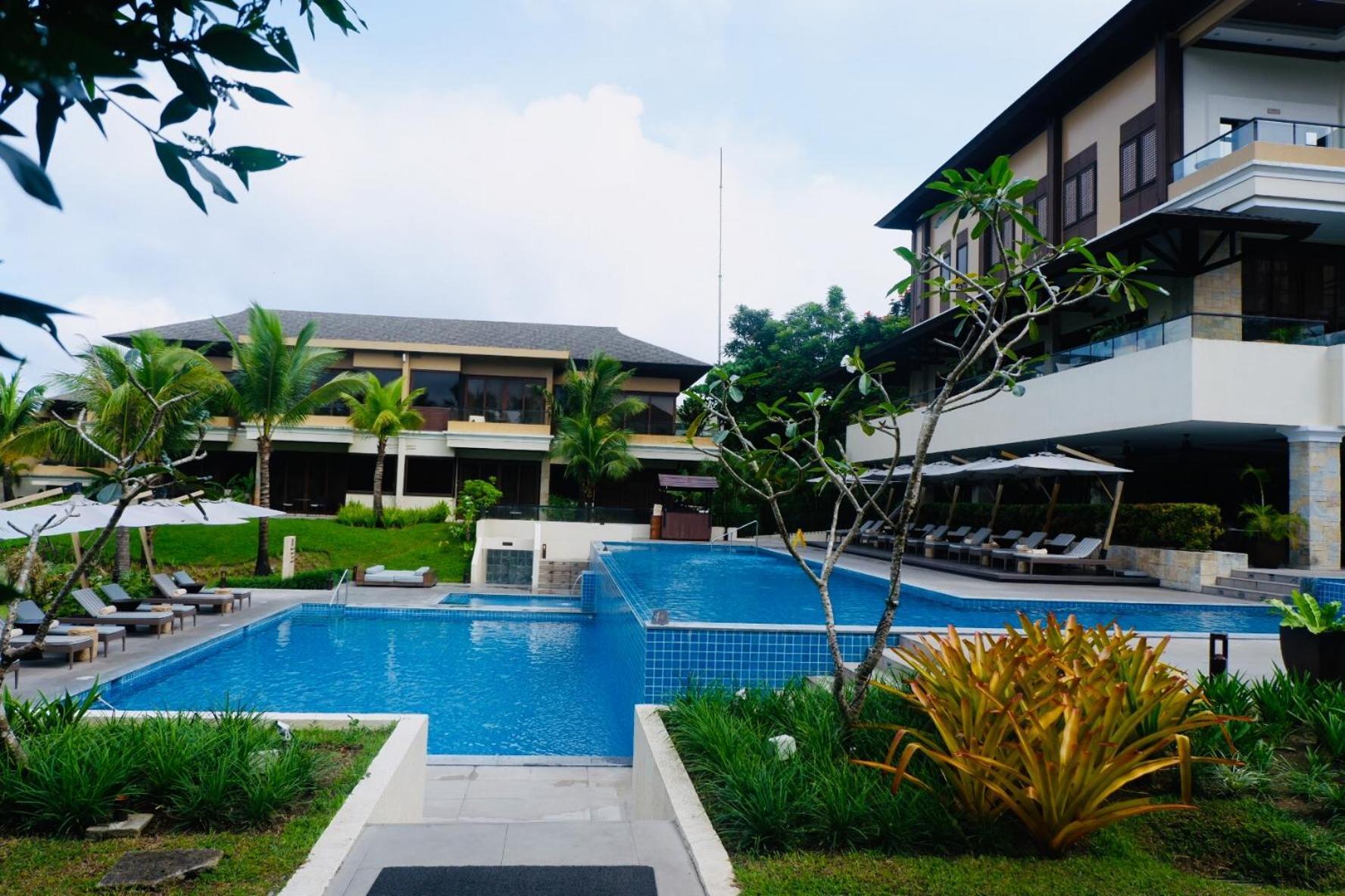 טגאיטאי Anya Resort Tagaytay מראה חיצוני תמונה