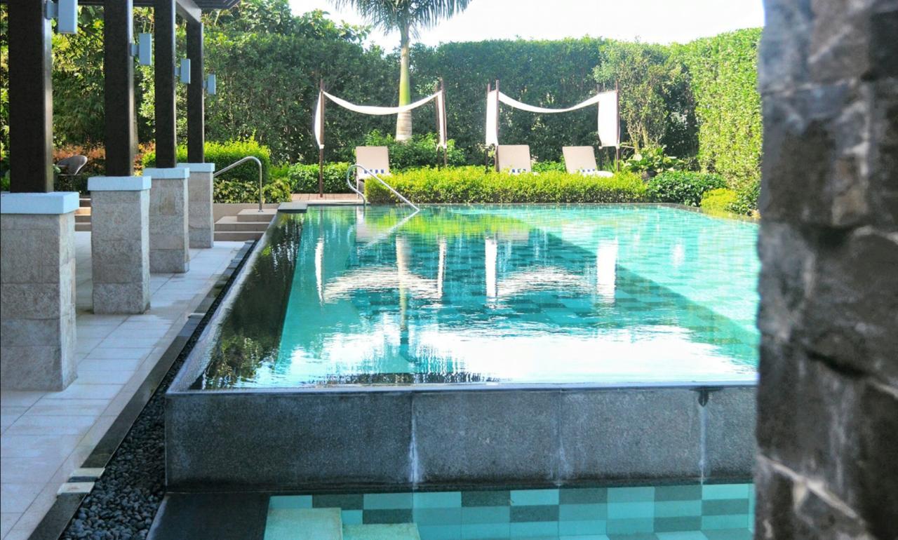 טגאיטאי Anya Resort Tagaytay מראה חיצוני תמונה